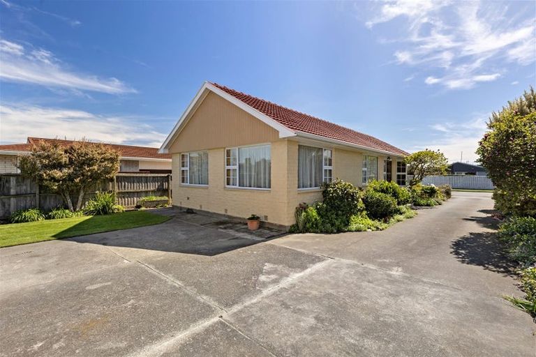 Photo of property in 15 Blakehall Place, Spreydon, Christchurch, 8024
