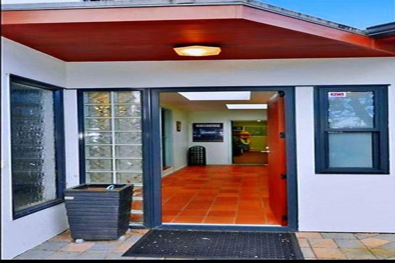Photo of property in 5 Currey Crescent, Milford, Auckland, 0620