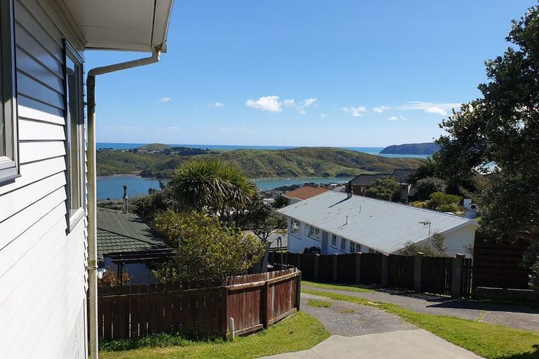 Photo of property in 121 Conclusion Street, Ascot Park, Porirua, 5024