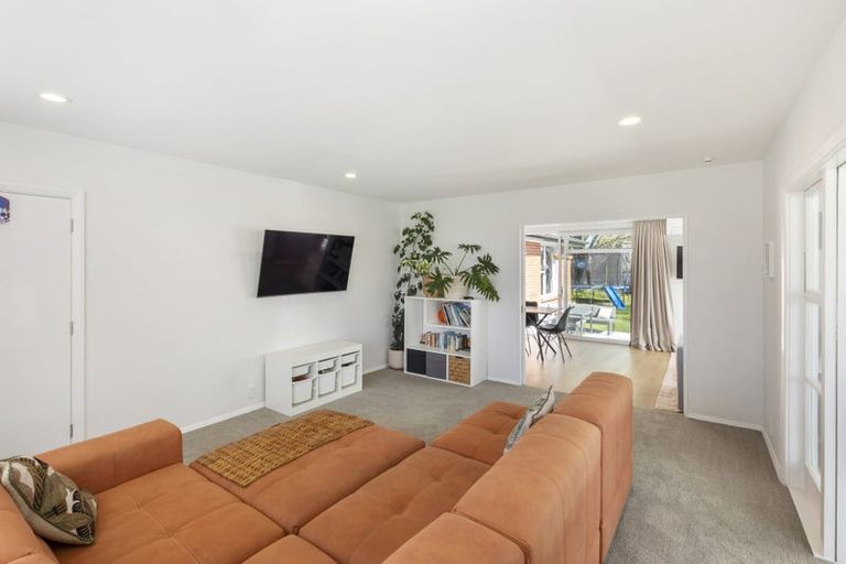 Photo of property in 11 Croziers Road, St Albans, Christchurch, 8052