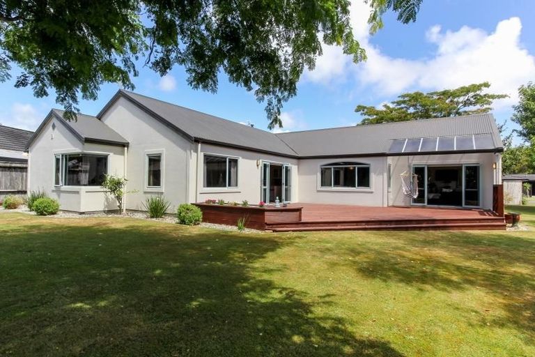 Photo of property in 83 Branch Road, Highlands Park, New Plymouth, 4312