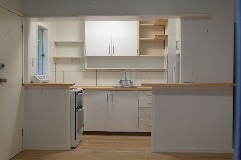 Photo of property in 17 Tawini Road, Titirangi, Auckland, 0604