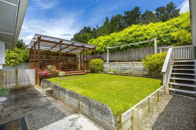 Photo of property in 77 Raukawa Street, Stokes Valley, Lower Hutt, 5019