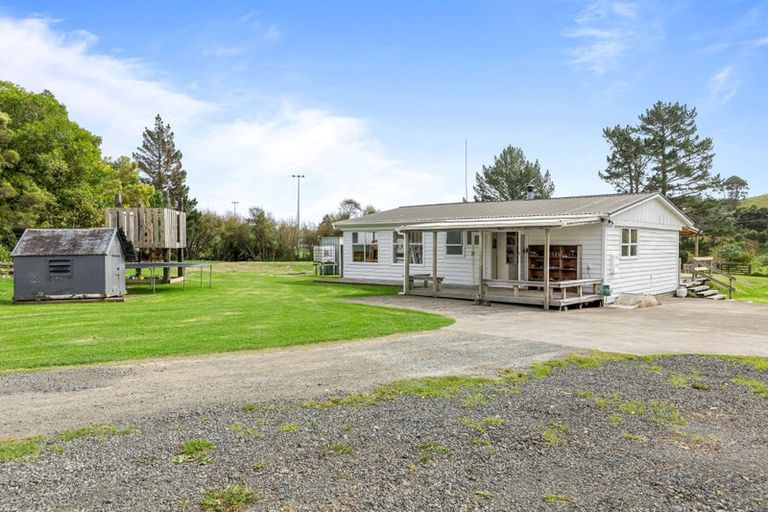 Photo of property in 198 Rautawhiri Road, Helensville, 0875