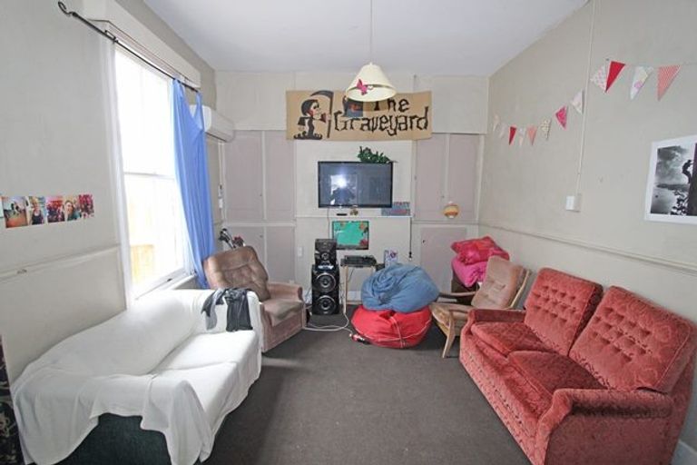 Photo of property in 693 Castle Street, North Dunedin, Dunedin, 9016