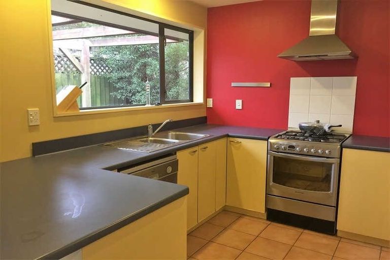 Photo of property in 22b Cradock Street, South New Brighton, Christchurch, 8062