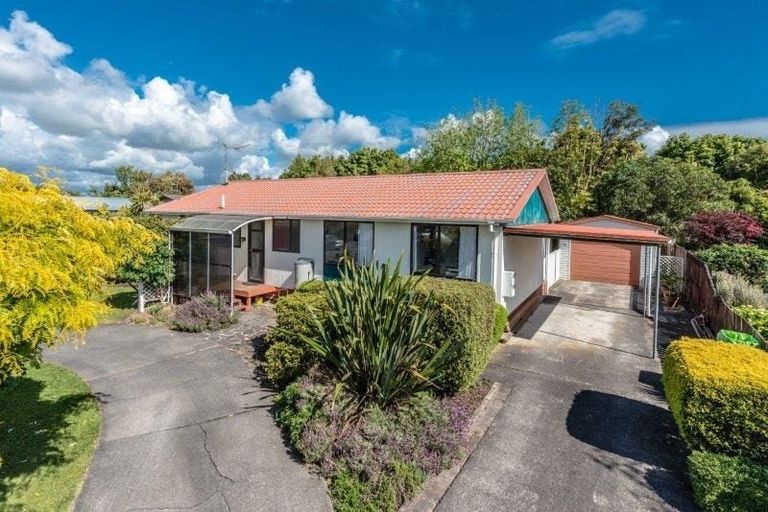 Photo of property in 16 Sequoia Place, Pukete, Hamilton, 3200