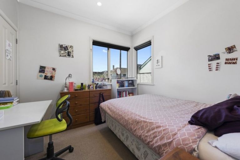 Photo of property in 2a Field Street, Silverstream, Upper Hutt, 5019