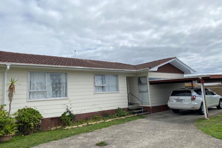 Photo of property in 2/10 Tuna Place, Manurewa, Auckland, 2102