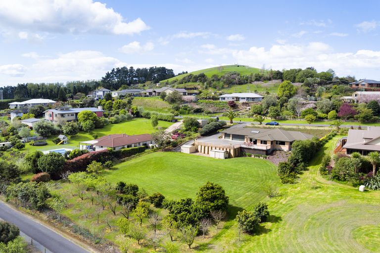 Photo of property in 19 Roger Guy Place, Welcome Bay, Tauranga, 3175