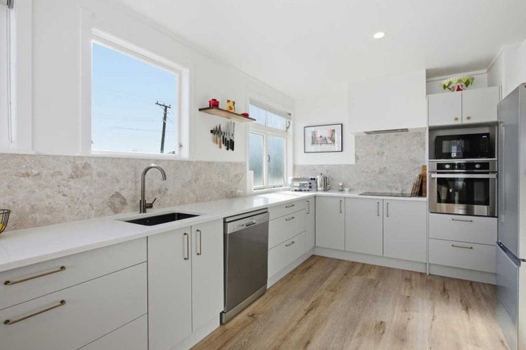 Photo of property in 167 Williams Street, Cambridge, 3434