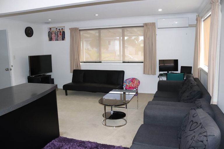 Photo of property in 34 Dissmeyer Drive, Clover Park, Auckland, 2019