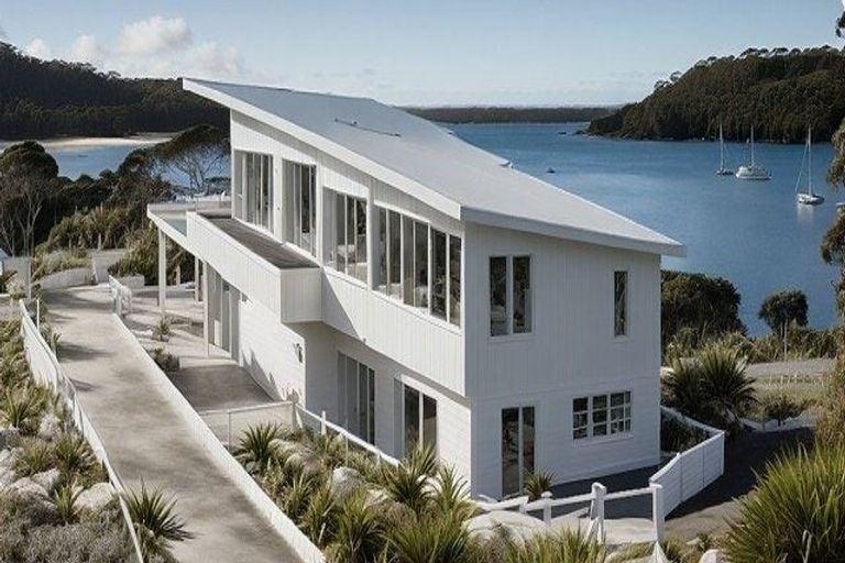 Photo of property in 100 Doves Bay Road, Kerikeri, 0294