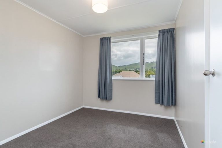 Photo of property in 21a Miranda Street, Cannons Creek, Porirua, 5024