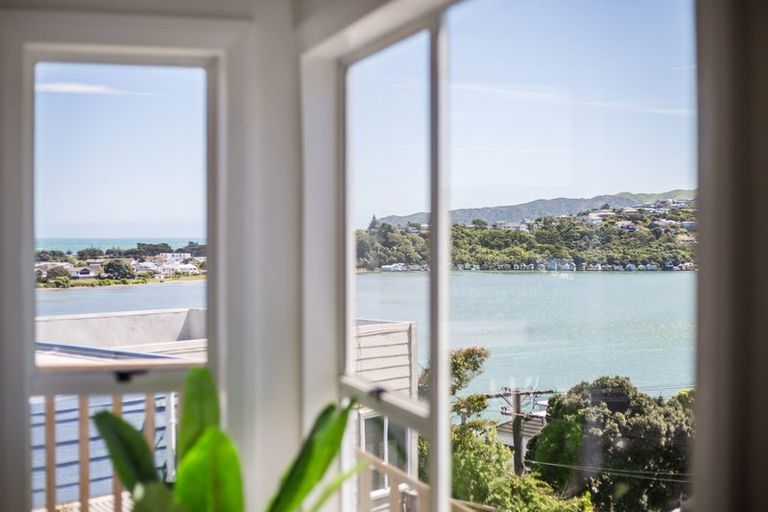 Photo of property in 78 Bayview Road, Paremata, Porirua, 5024