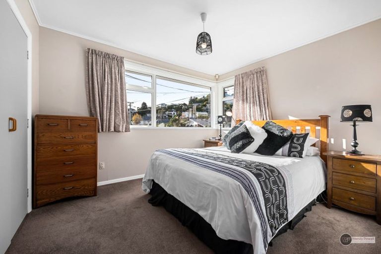 Photo of property in 18 Parnell Street, Fairfield, Lower Hutt, 5011
