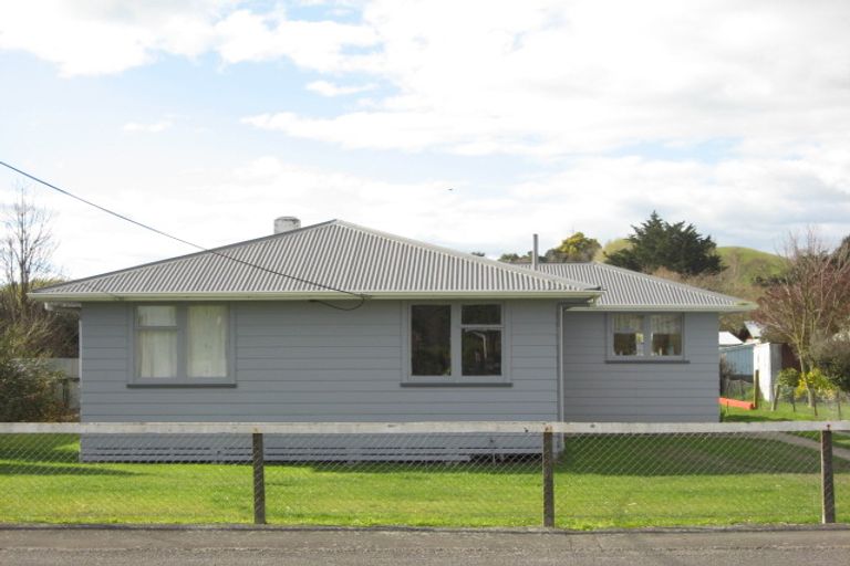 Photo of property in 44 Bibby Street, Waipawa, 4210