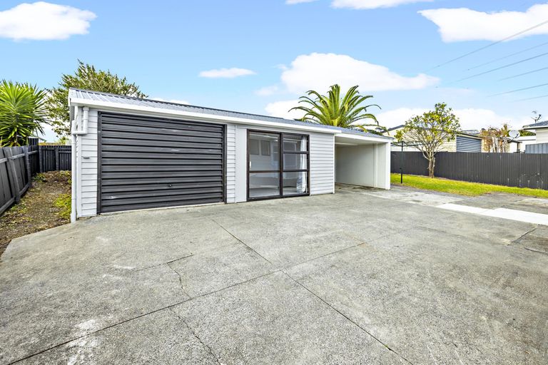 Photo of property in 10 Darnell Crescent, Clover Park, Auckland, 2019