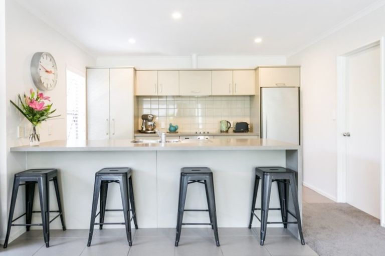 Photo of property in 4 West Place, Greenmeadows, Napier, 4112