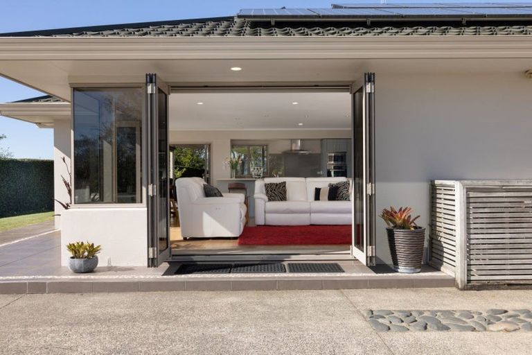 Photo of property in 16 Gunbar Drive, Welcome Bay, Tauranga, 3175