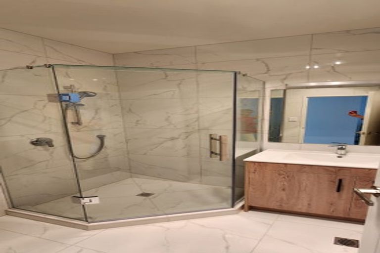 Photo of property in 38 Korokio Lane, Henderson, Auckland, 0612