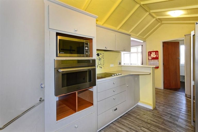 Photo of property in 9 Gibson Drive, Hornby, Christchurch, 8042