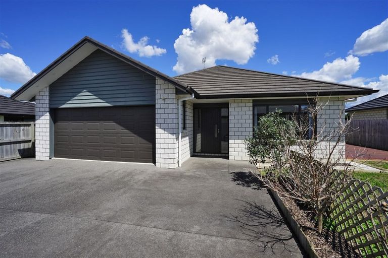 Photo of property in 12 Oolong Court, Huntington, Hamilton, 3210