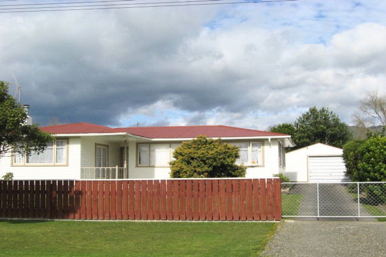 Photo of property in 6 Roach Avenue, Shannon, 4821