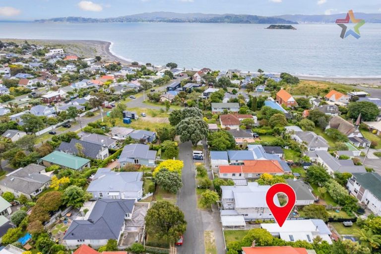 Photo of property in 6 Puriri Street, Eastbourne, Lower Hutt, 5013