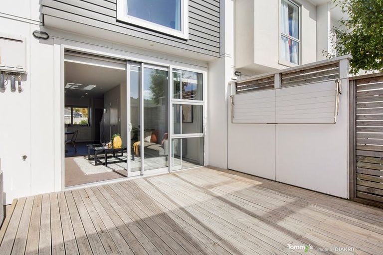 Photo of property in 2/32 Dr Taylor Terrace, Johnsonville, Wellington, 6037