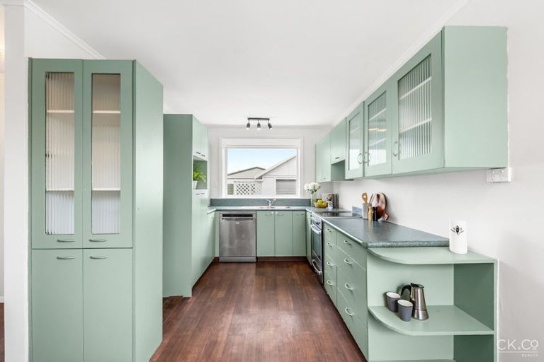 Photo of property in 57 Longfellow Street, Trentham, Upper Hutt, 5018