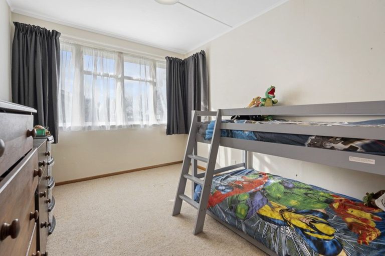 Photo of property in 12 Leeds Street, Milson, Palmerston North, 4414