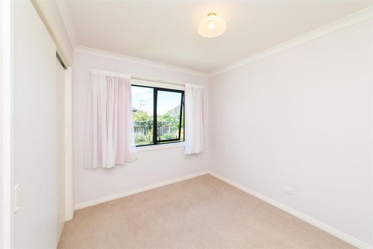 Photo of property in 12 Barnett Drive, Marton, 4710