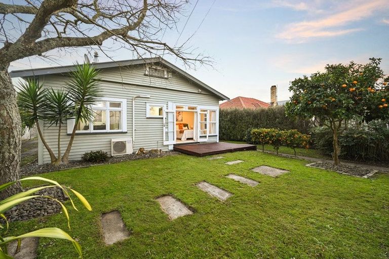 Photo of property in 119 Galloway Street, Hamilton East, Hamilton, 3216