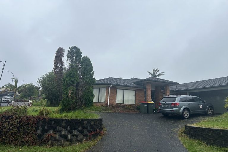 Photo of property in 6 Chelmsley Avenue, Henderson, Auckland, 0612