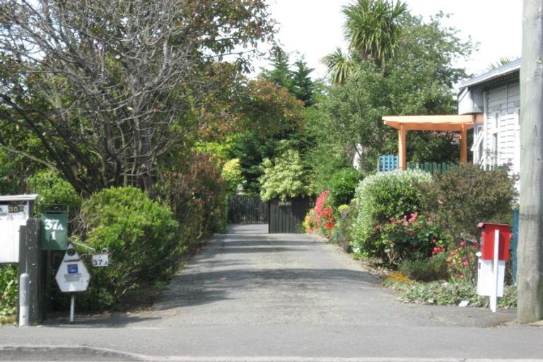 Photo of property in 2/37a Main Road, Redcliffs, Christchurch, 8081