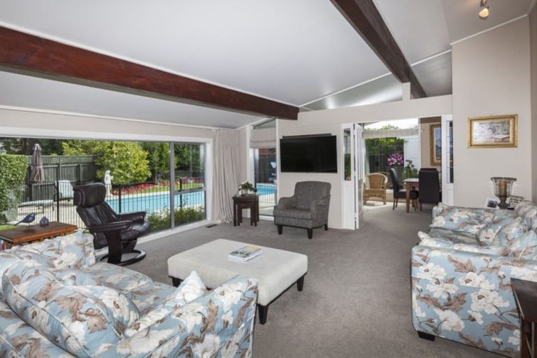 Photo of property in 6 Rutherglen Avenue, Ilam, Christchurch, 8041