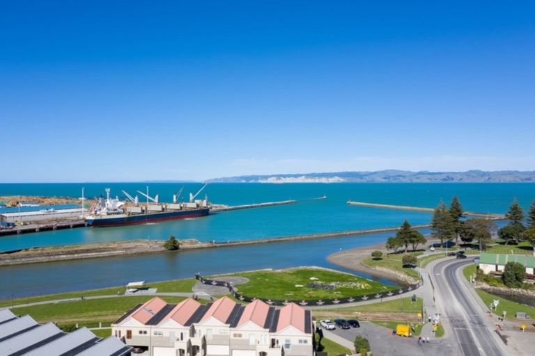 Photo of property in Bay View, 17/90 Customhouse Street, Gisborne, 4010