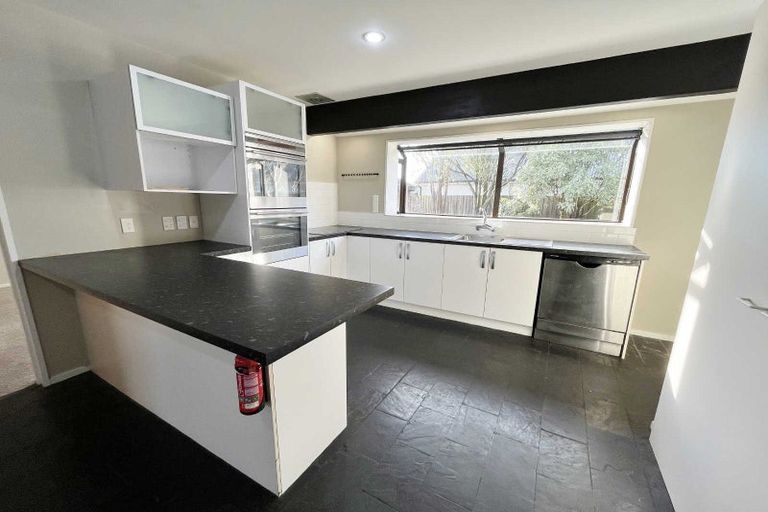 Photo of property in 48 Radiata Avenue, Parklands, Christchurch, 8083