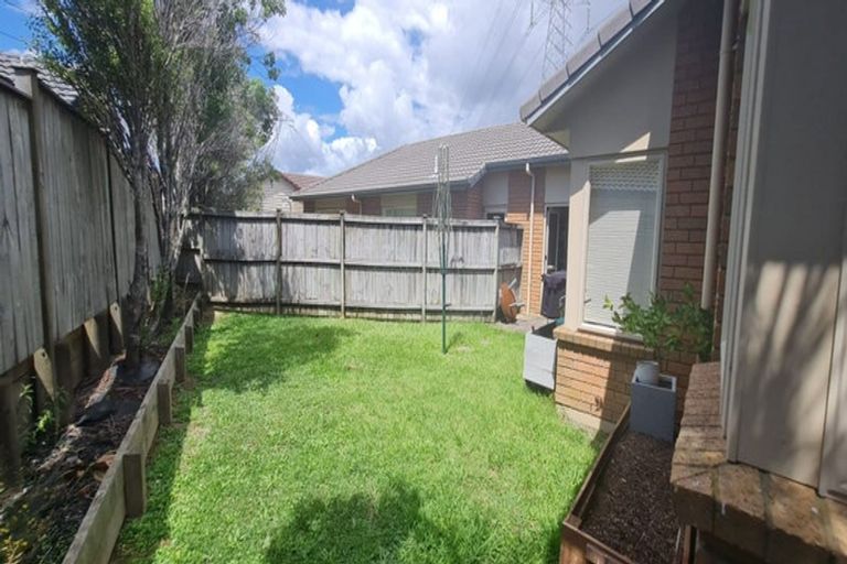 Photo of property in 38 Carrick Glen Avenue, Flat Bush, Auckland, 2019
