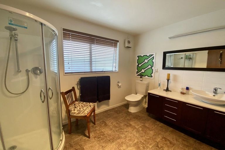 Photo of property in 75 Hampden Street, Picton, 7220