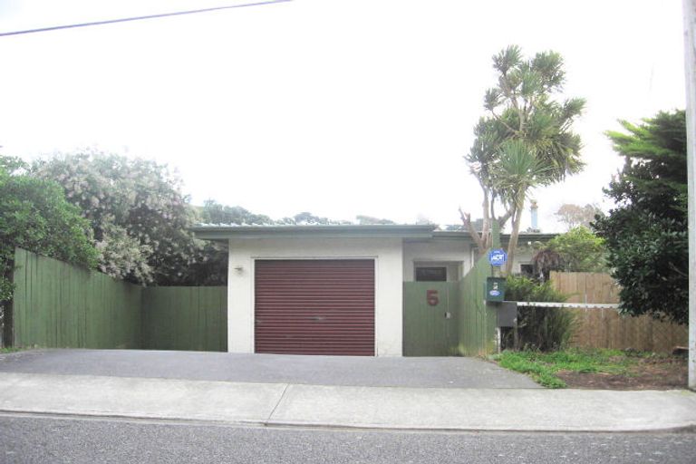 Photo of property in 5 Glen Road, Raumati South, Paraparaumu, 5032