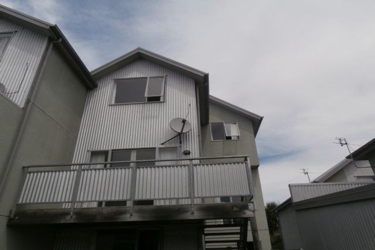 Photo of property in 53 Fairfield Avenue, Addington, Christchurch, 8024