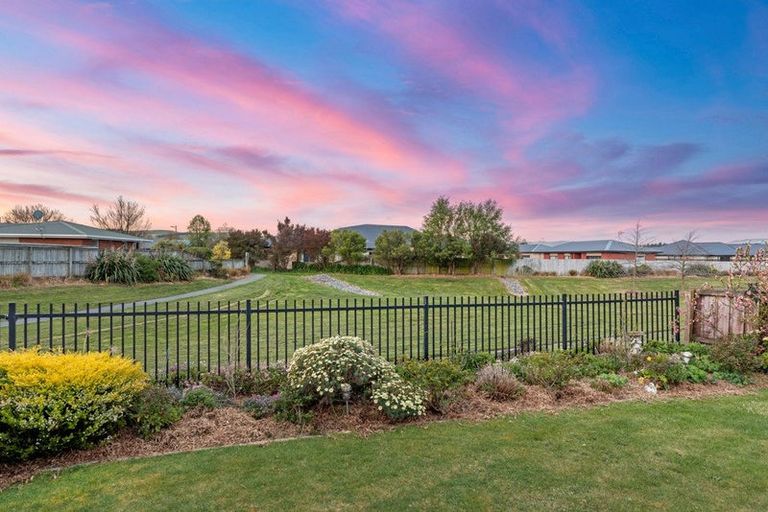 Photo of property in 12 Retallick Way, Amberley, 7410