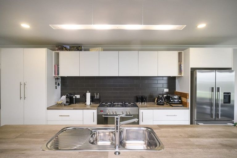 Photo of property in 134 Cook Street, West End, Palmerston North, 4410