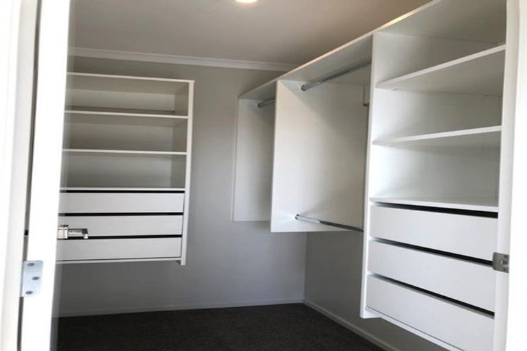 Photo of property in 35 Awataha Crescent, Pyes Pa, Tauranga, 3110