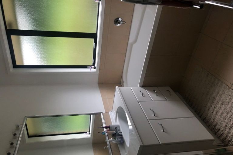 Photo of property in 21 San Domingo Rise, Henderson, Auckland, 0612