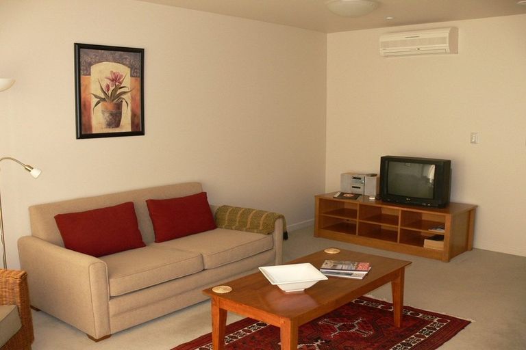 Photo of property in Bridgewater Apartments, 205/7 Te Rangi Cross Road, Paihia, 0200