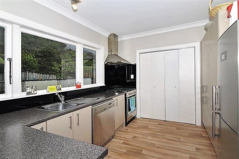 Photo of property in 241 Rata Street, Naenae, Lower Hutt, 5011