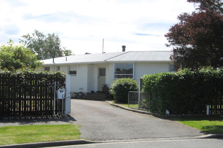 Photo of property in 17 Clayton Road, Amberley, 7410